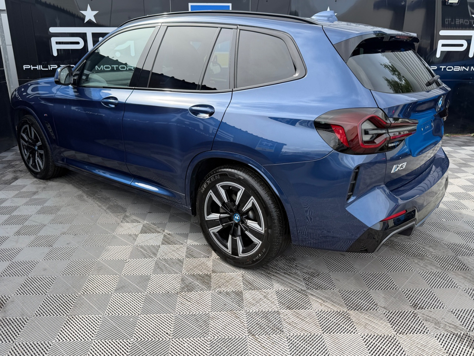 BMW iX3 M SPORT — thumbnail 6