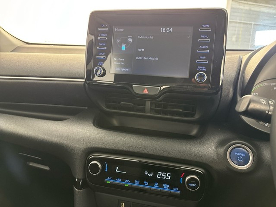 Toyota Yaris Luna — thumbnail 12