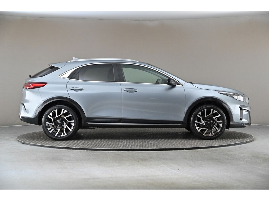 Kia XCeed 1.6 GDI Plug-in Hybrid — thumbnail 11