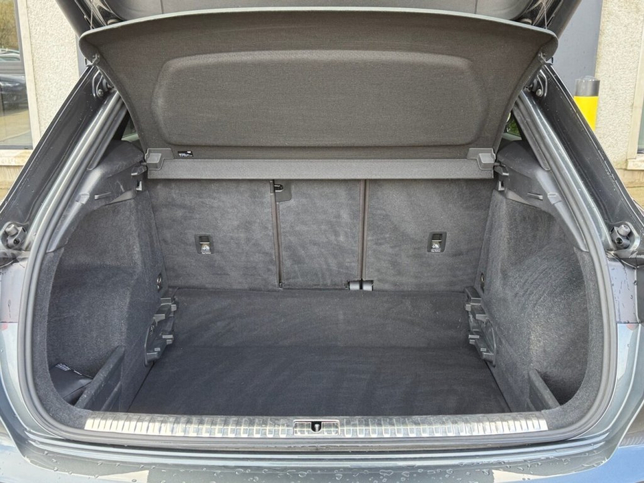 2022 Audi Q3 2L Diesel For Sale Images