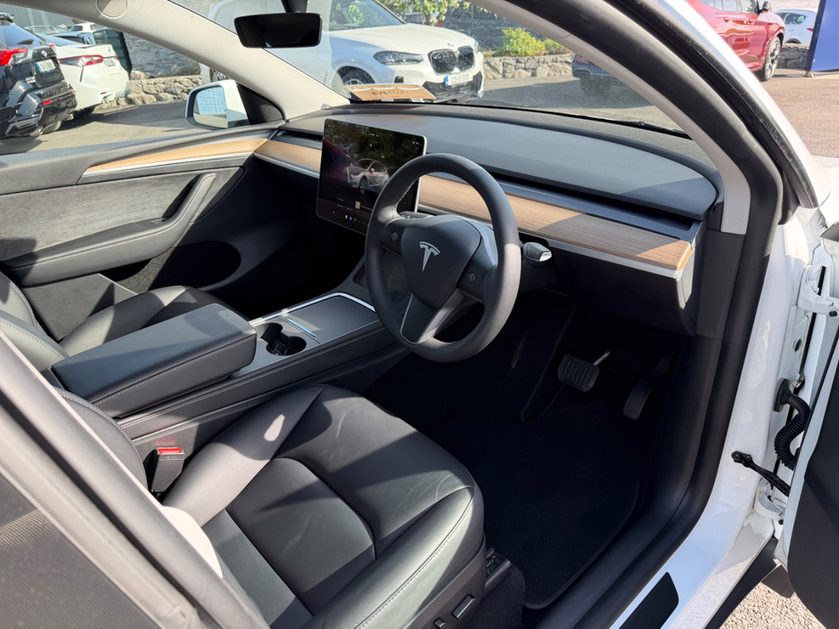 2024 Tesla Model Y 0L Electric For Sale Images