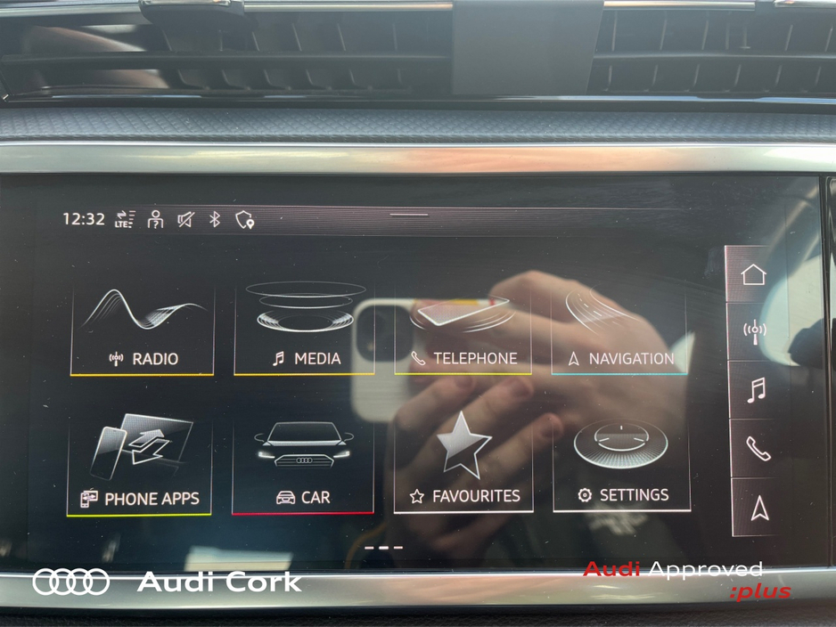 Audi Q3 35TDI 150BHP SE AUTOMATIC WITH COMFORT PACK, HIGH BEAM ASSIST & AMBIENT LIGHTING — thumbnail 17