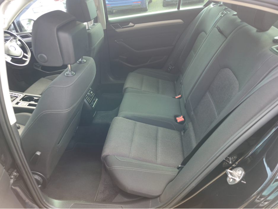 2019 Volkswagen Passat 2L Diesel For Sale Images