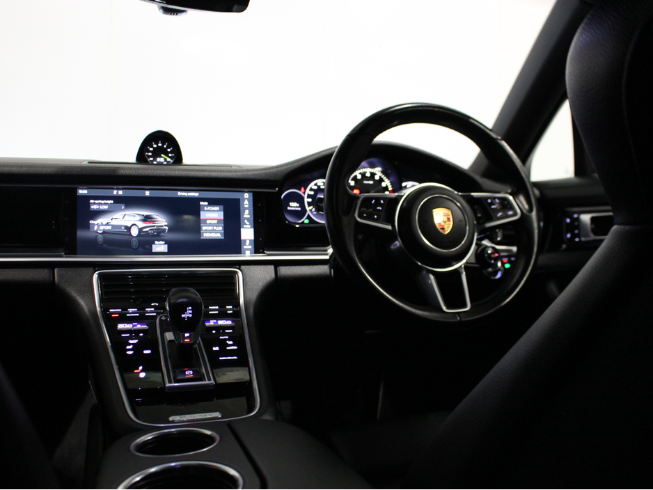 2018 Porsche Panamera 2.9L Petrol Plug-in Hybrid For Sale Images