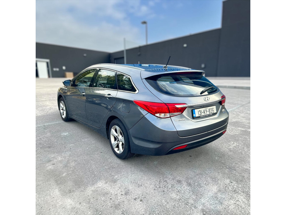 2013 Hyundai i40 1.7L Diesel For Sale Images