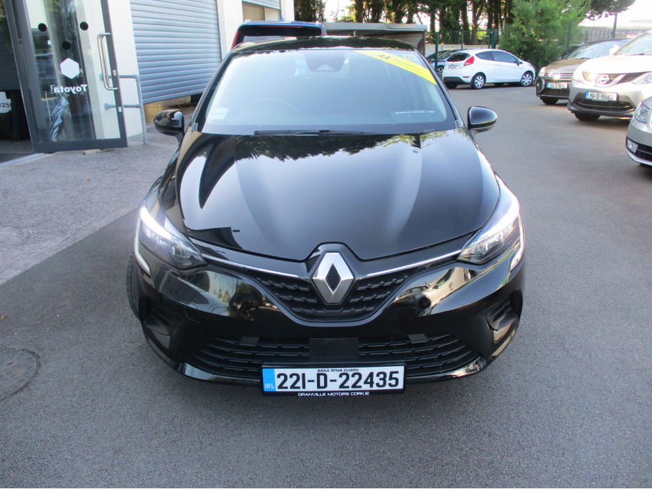 2022 Renault Clio 1L Petrol For Sale Images