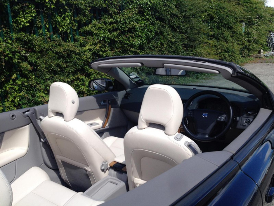 Volvo C70 2.4I SE GEARTRONIC A — thumbnail 7