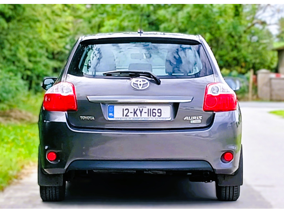 2012 Toyota Auris 1.4L Diesel For Sale Images