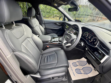 2024 Audi Q7 3L Petrol Plug-in Hybrid For Sale Images