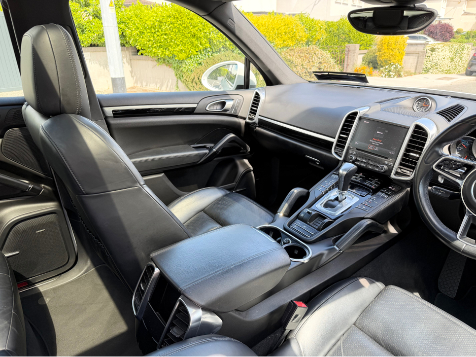 2018 Porsche Cayenne 3L Diesel For Sale Images