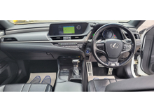 2020 Lexus ES 300 H 2.5L Petrol Hybrid For Sale Images