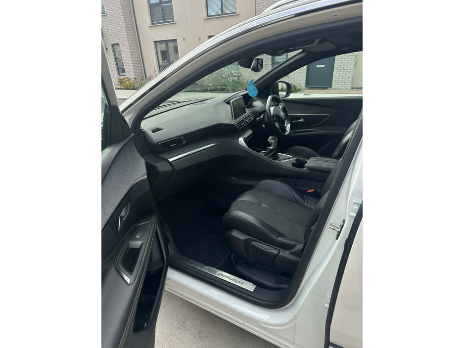 Peugeot 3008 GT LINE S/S (UK Reg) — thumbnail 6