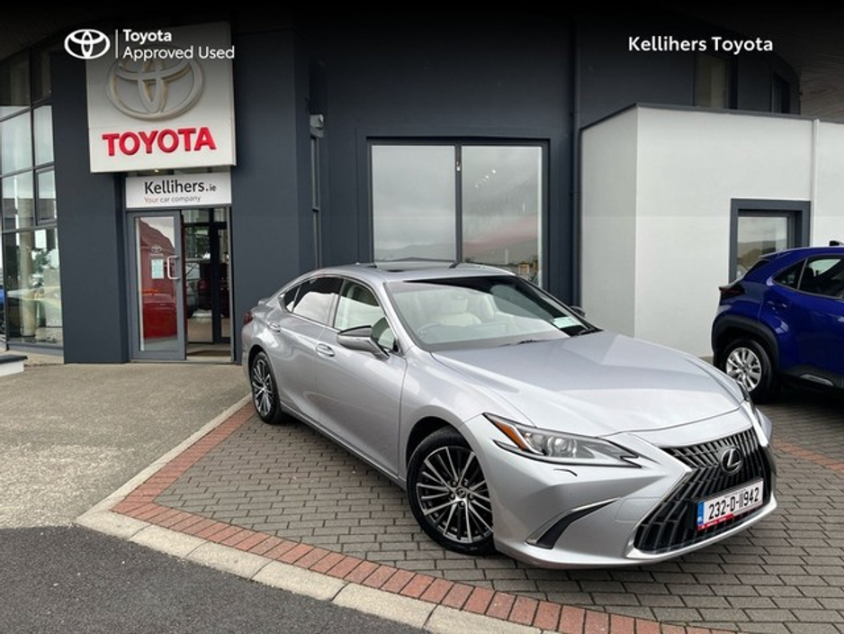 2023 Lexus ES 300 H