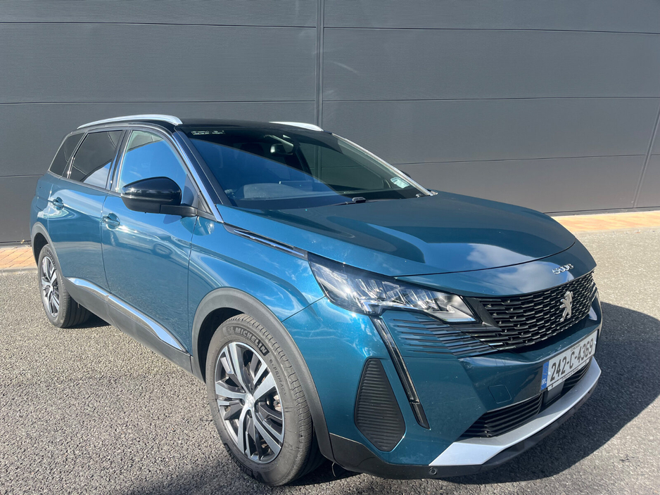 2024 Peugeot 5008