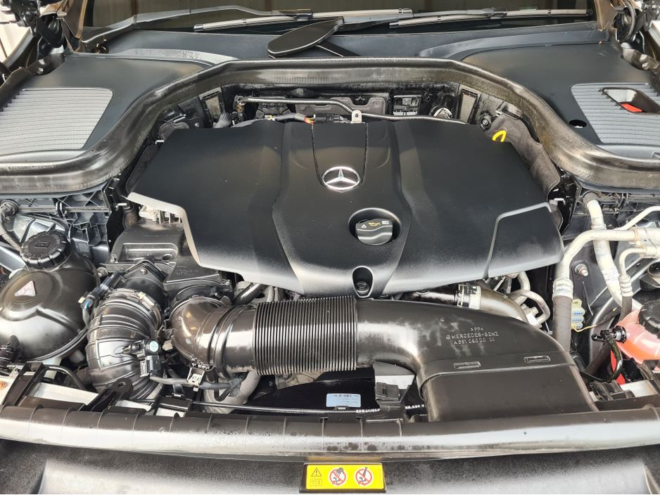 2017 Mercedes-Benz GLC Class 2.1L Diesel For Sale Images