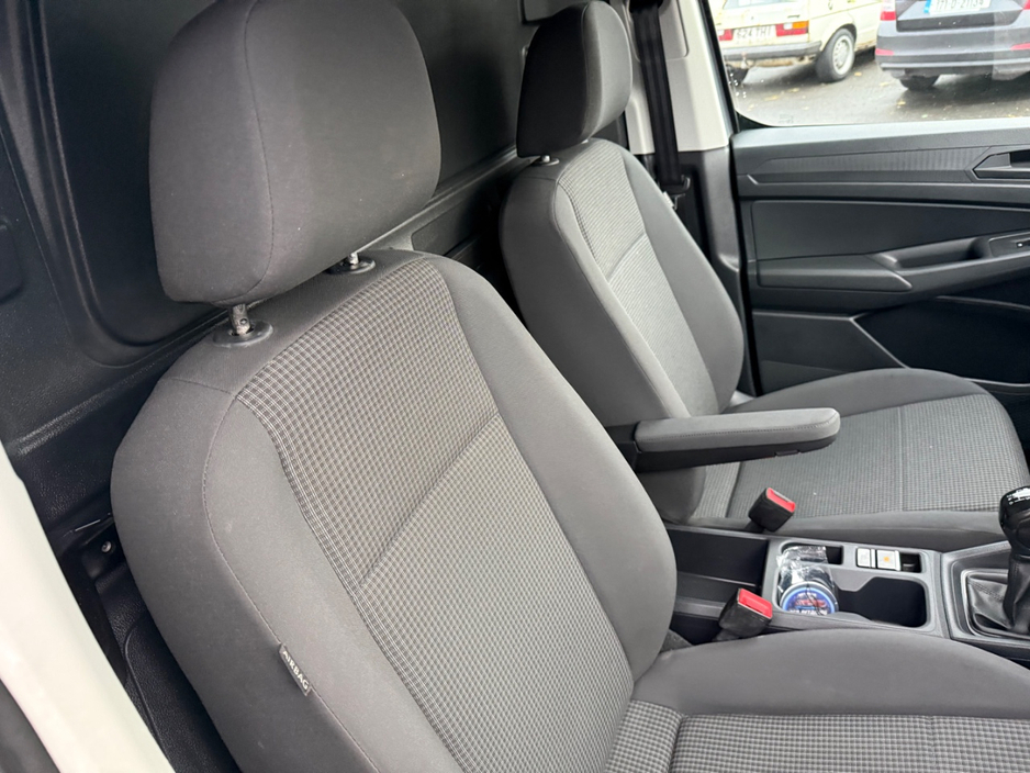 2024 Volkswagen Caddy 2L Diesel For Sale Images