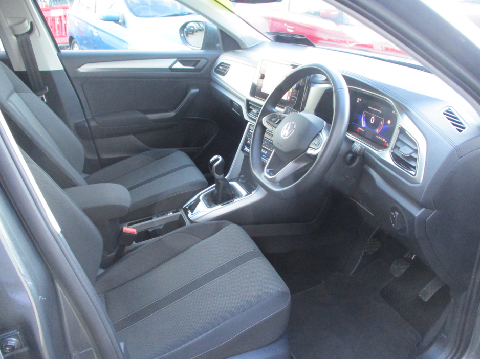 2024 Volkswagen T-Roc 2L Diesel For Sale Images