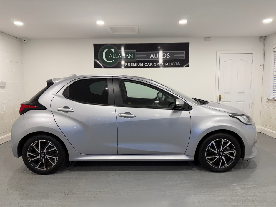 2022 Toyota Yaris 1.5L Hybrid For Sale Images
