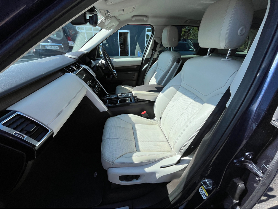 2019 Land Rover Discovery 2L Diesel For Sale Images