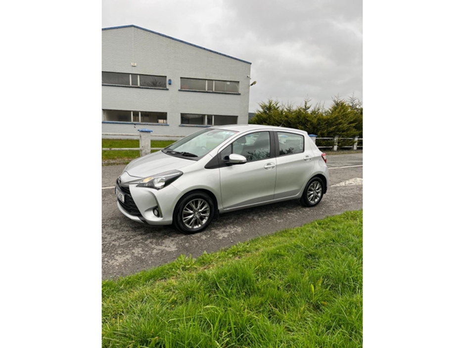 2019 Toyota Yaris For Sale Images