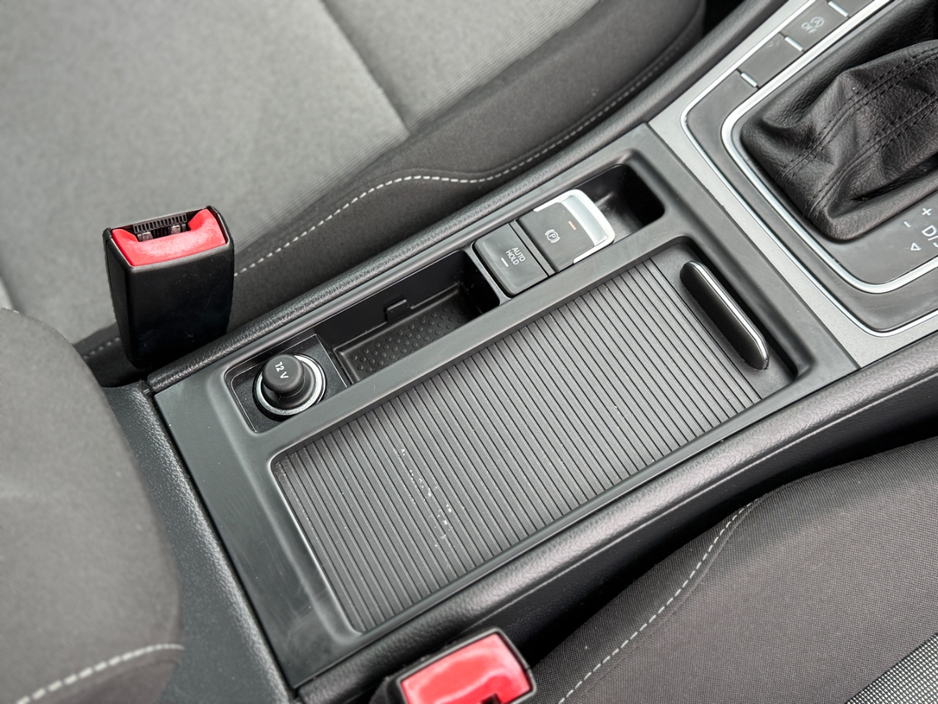 2016 Volkswagen Golf 1.2L Petrol For Sale Images