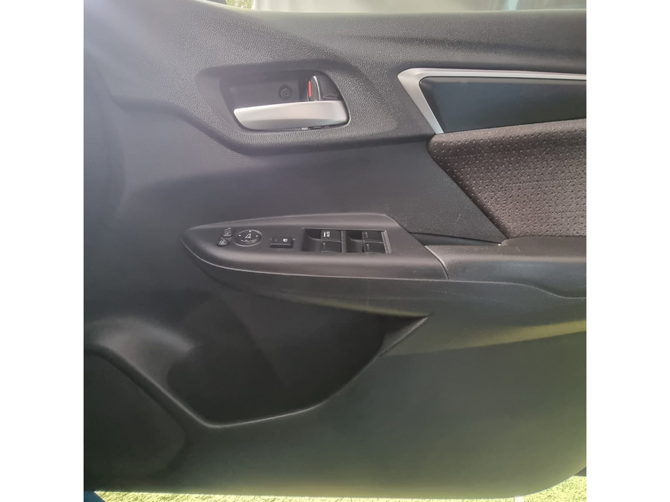 Honda Fit 2014 Honda Fit/ Jazz Automatic — thumbnail 16