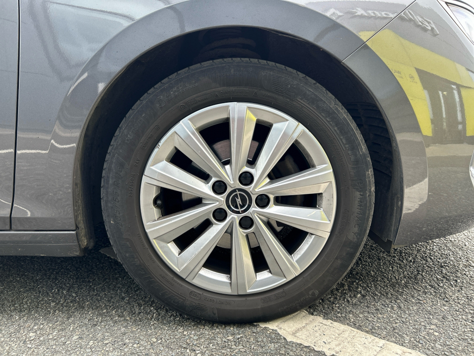 2023 Opel Astra 1.2L Petrol For Sale Images