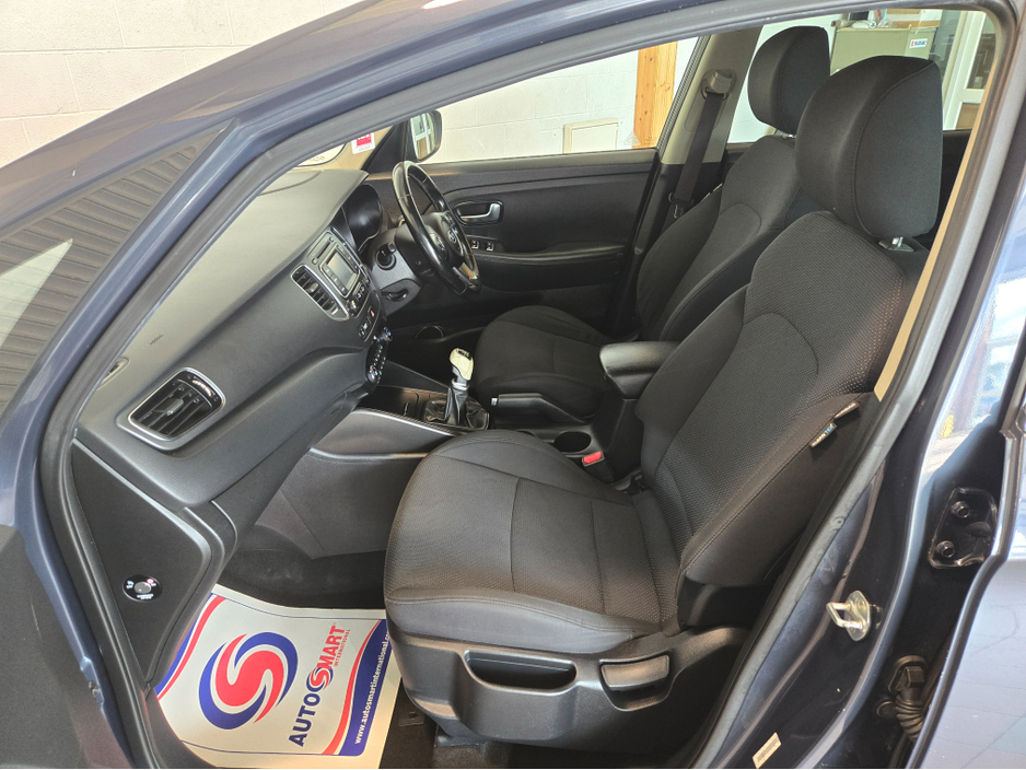 2014 Kia Carens 1.7L Diesel For Sale Images