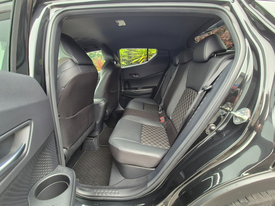 Toyota C-HR 1.8 HYBRID / SOL NERO WITH SAFETEY PACK 2 / TAX €160 — thumbnail 31