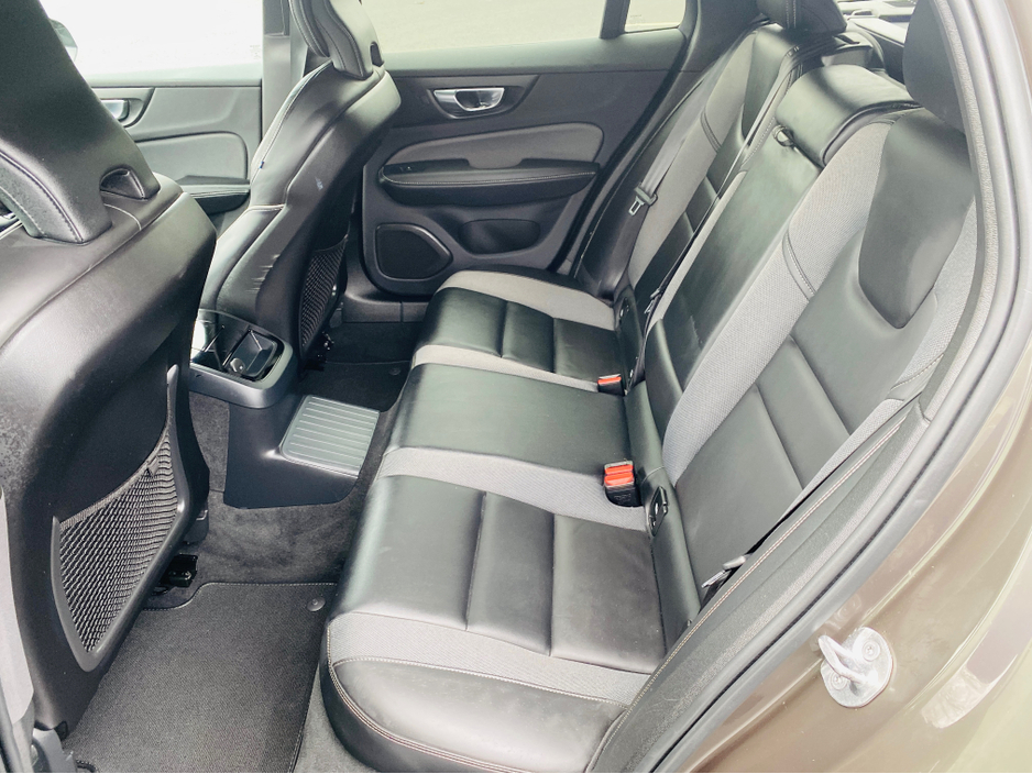 2022 Volvo V60 2L Petrol Plug-in Hybrid For Sale Images