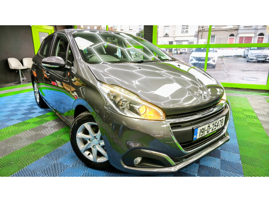 Peugeot 208 ACTIVE 1.2 68 6.2 4DR
