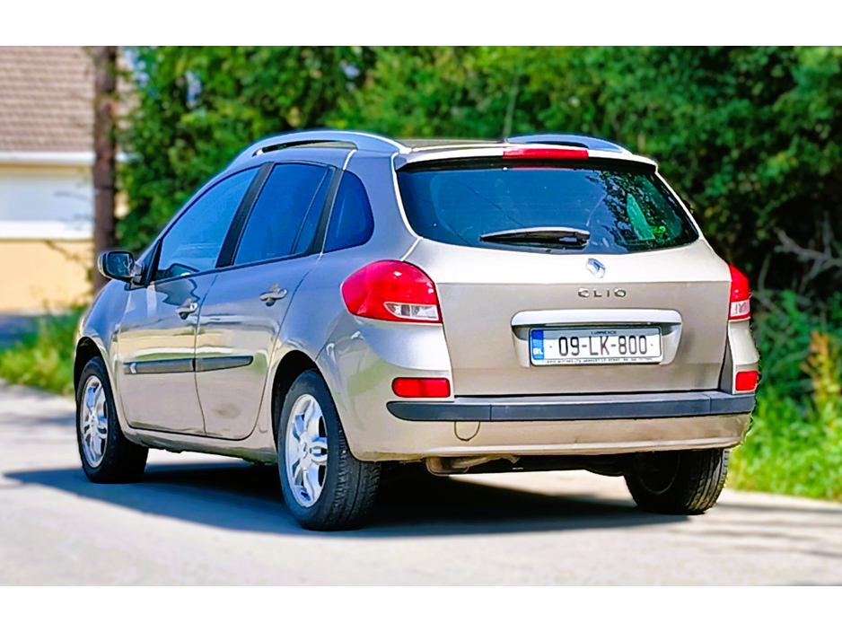 2009 Renault Clio 1.1L Petrol For Sale Images