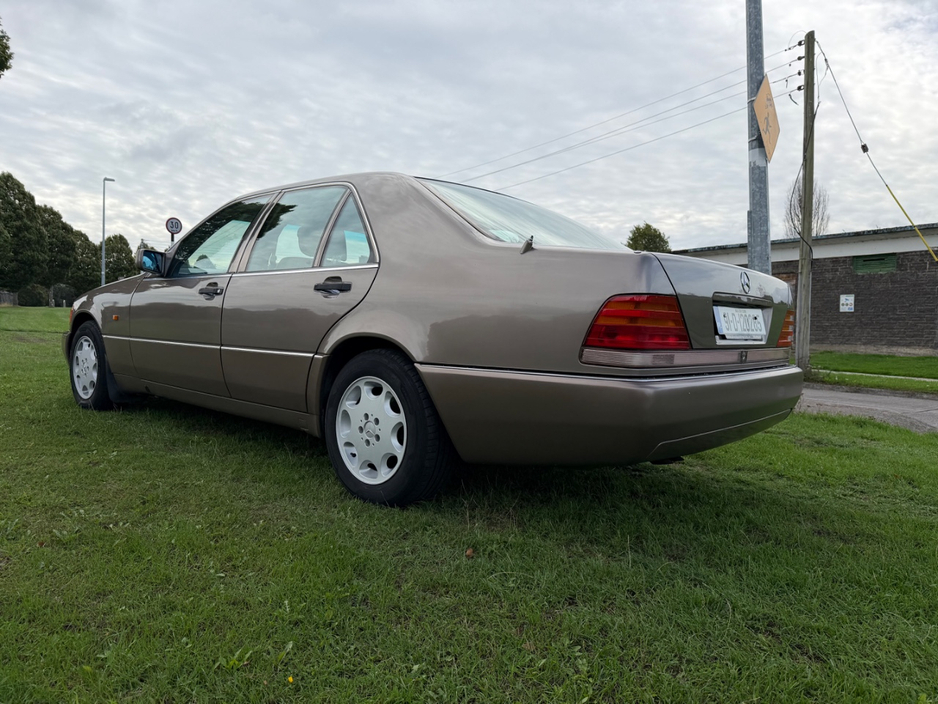 1991 Mercedes-Benz 300 3.2L Petrol For Sale Images