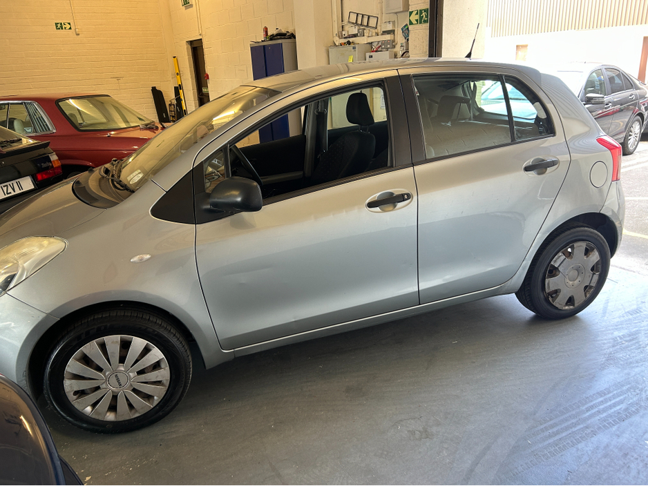 2007 Toyota Yaris 1L Petrol For Sale Images