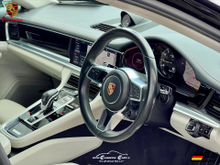 2019 Porsche Panamera 2.9L Hybrid For Sale Images