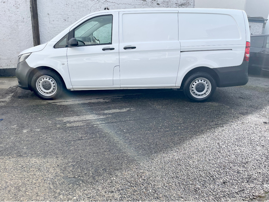 2023 Mercedes-Benz Vito 2L Diesel For Sale Images