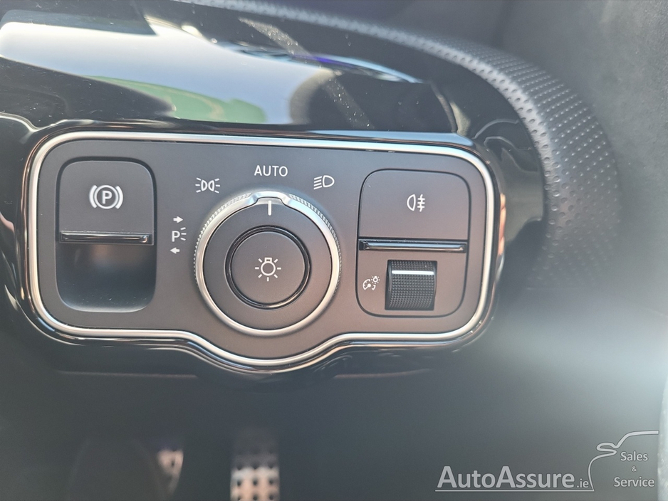 2022 Mercedes-Benz A Class 1.3L Hybrid For Sale Images