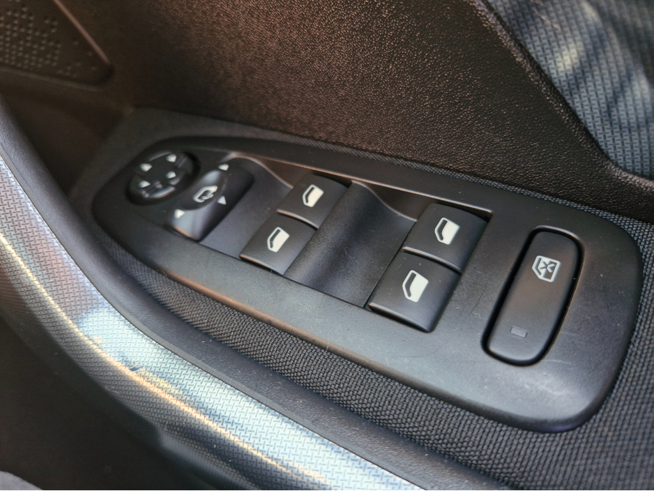2019 Peugeot 2008 1.2L Petrol For Sale Images