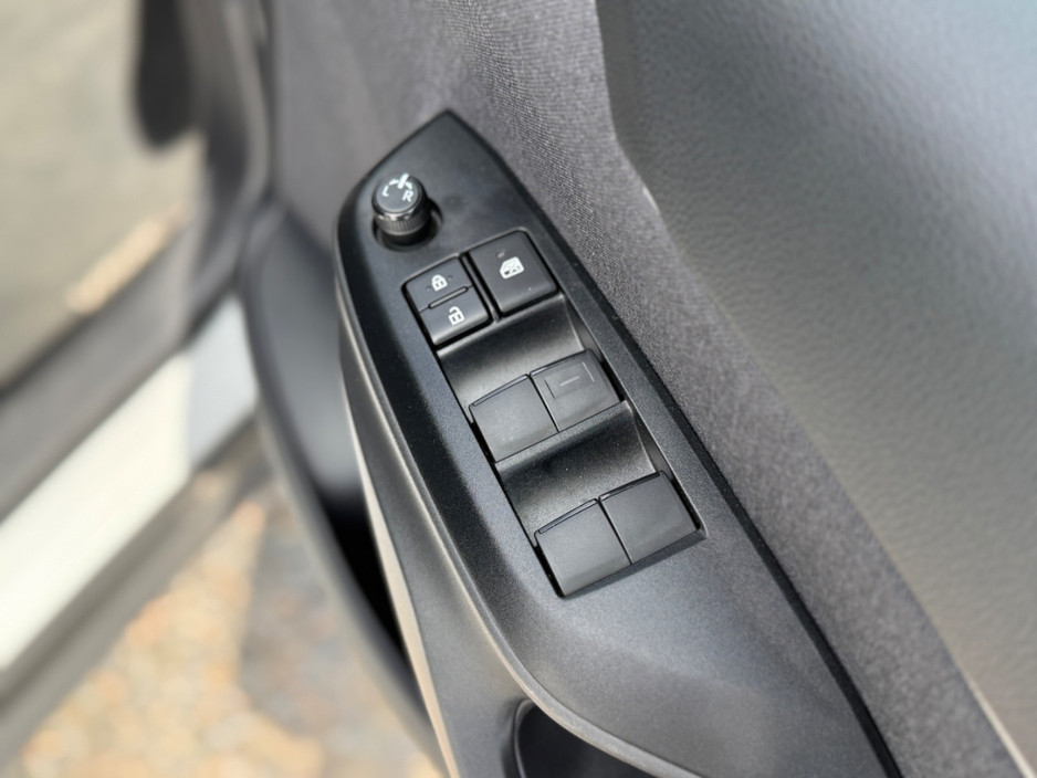 2024 Toyota Yaris Cross 1.5L Petrol Hybrid For Sale Images