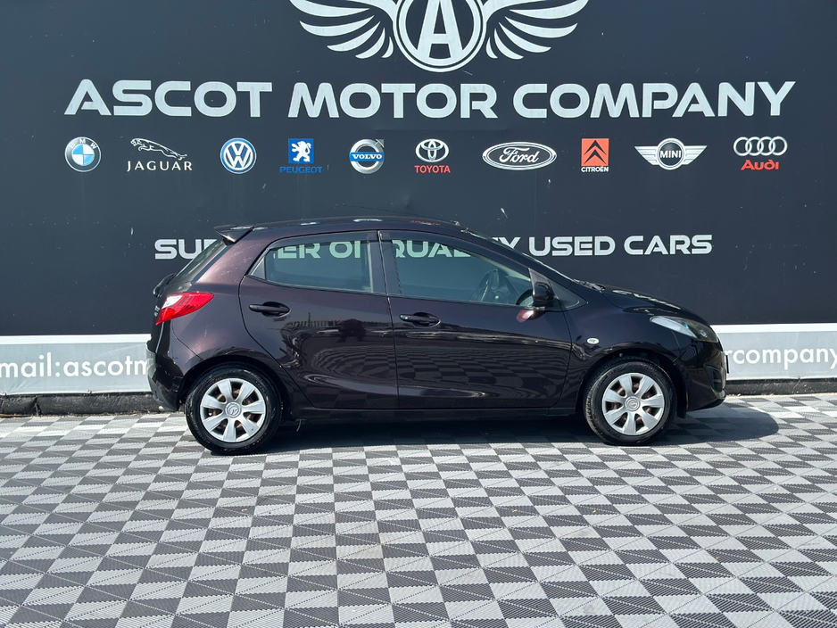 Mazda Demio 1.3 Petrol, Automatic — thumbnail 4