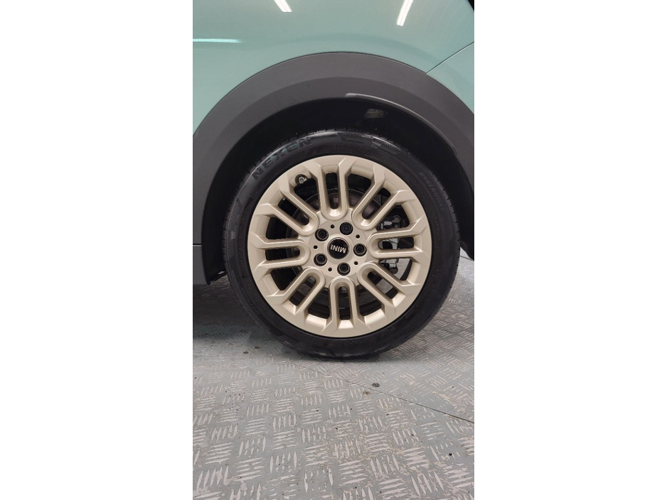 2025 MINI Cooper 1.5L Petrol For Sale Images
