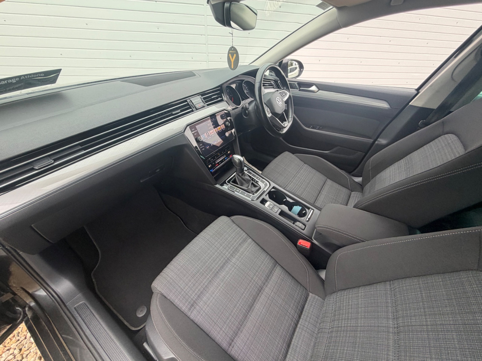 2021 Volkswagen Passat 2L Diesel For Sale Images