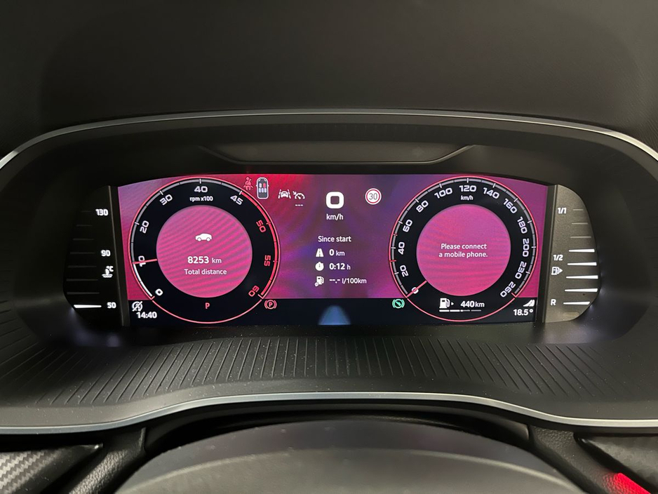 Skoda Octavia Sportline DSG 2.0TDI 150BHP - Reversing Camera - Ambient Lighting - Climate Control - Heated Seats - Keyless Start - Apple CarPlay/Android Auto — thumbnail 19