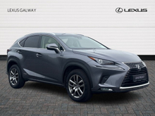 Lexus NX 300 h FWD Executive Carplay // Heated Mirrors // Power Folding Mirrors // USB Connection // Apple Carplay // Android Auto