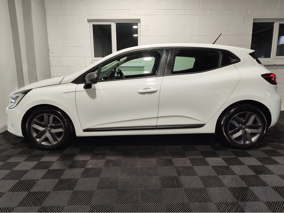 2022 Renault Clio 1L Petrol For Sale Images