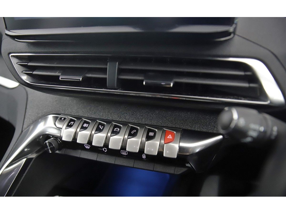 Peugeot 3008 1.6 PHEV ALLURE *BI-TONE ROOF* — thumbnail 19