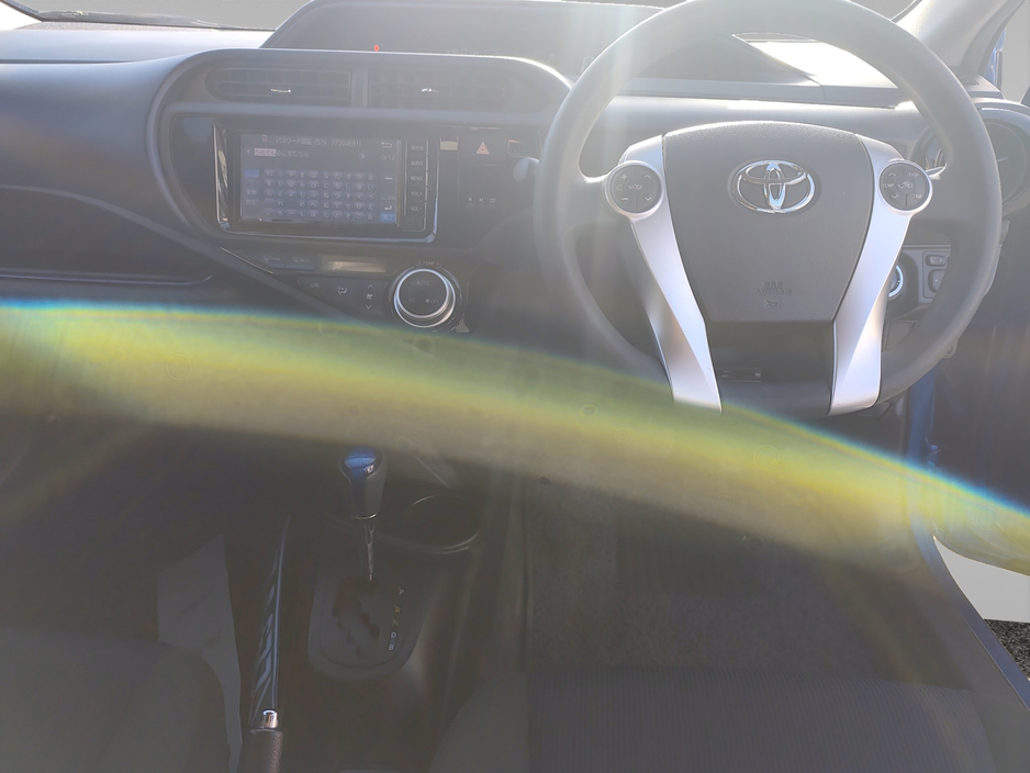 Toyota Aqua 1.5 Petrol Hybrid Auto — thumbnail 10