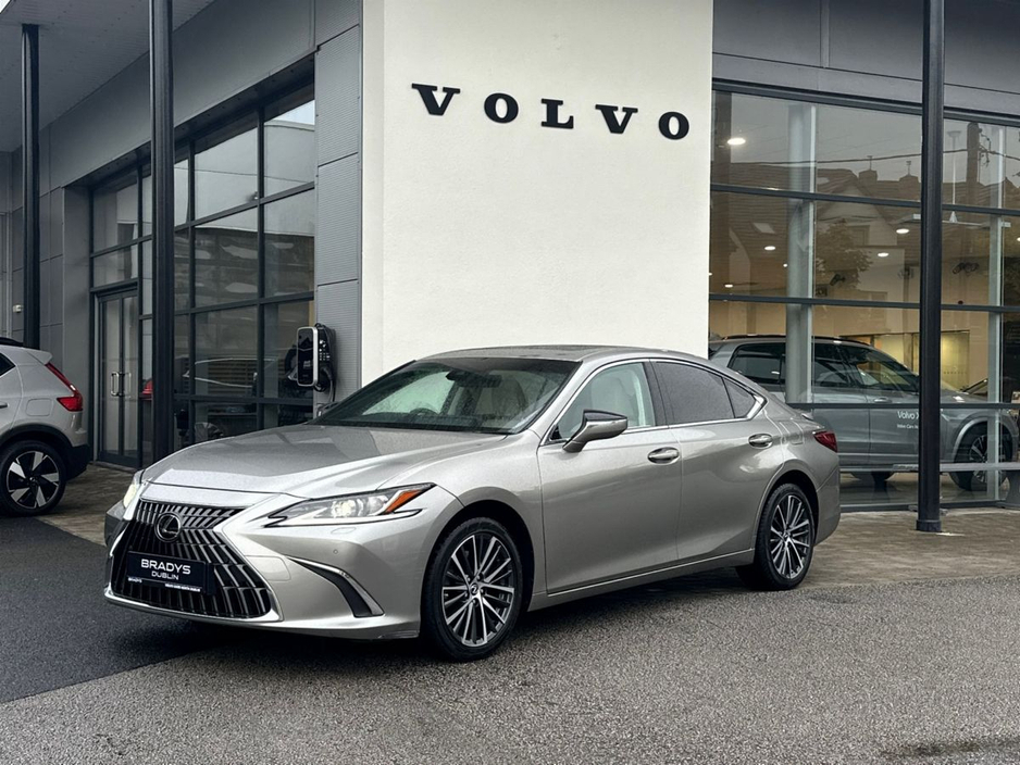 2023 Lexus ES 300 H