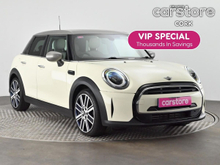 MINI Hatch Cooper Exclusive Pan Roof