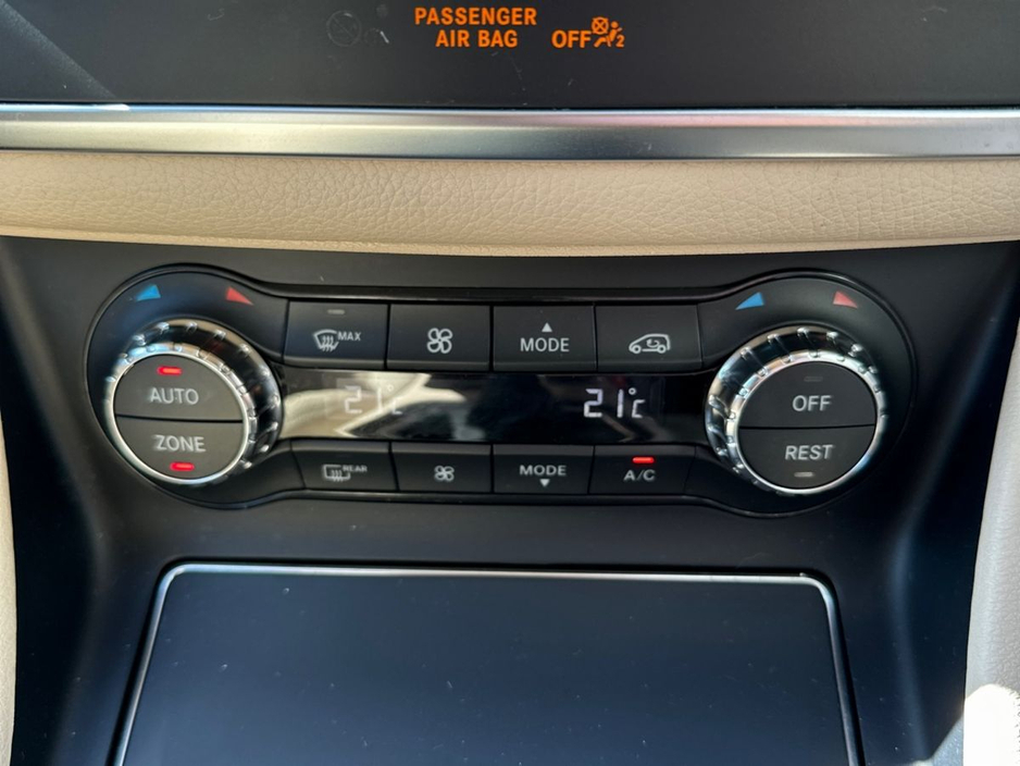 Mercedes-Benz GLA Class GLA 180 ,Stunning,Genuine Car*Low Mileage* — thumbnail 23